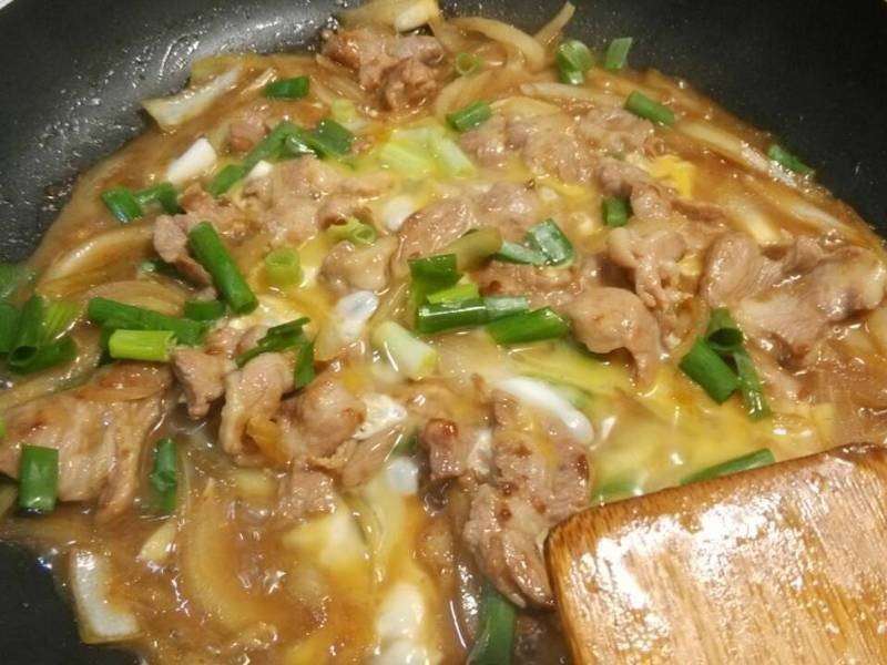 金门高粱飘香料理-猪肉丼饭的加工步骤