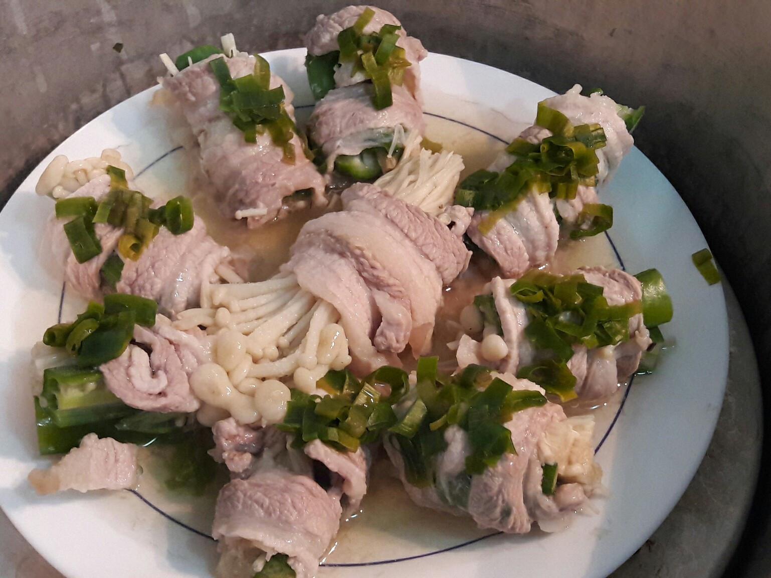 秋葵金菇猪肉卷～ 低卡清蒸减重轻食餐的加工步骤