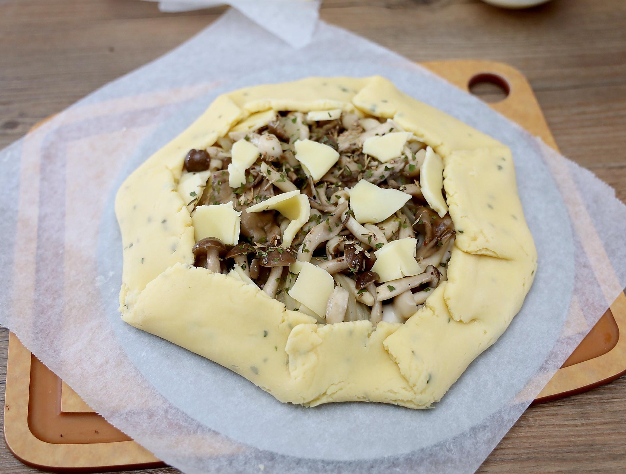 野菇国王烘饼(Galette)的加工步骤