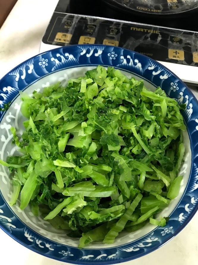 金针菇炒大芥菜的加工步骤