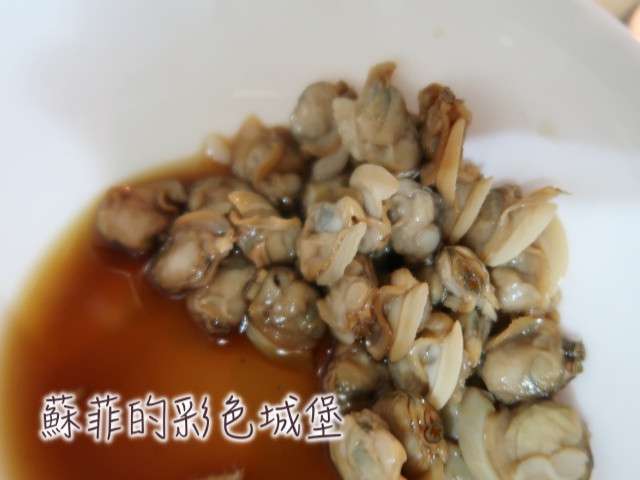 黄金蚬鲜菇炊饭（无油烟料理）的加工步骤