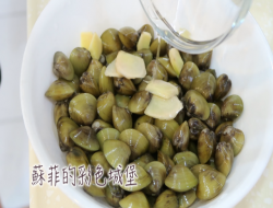 黄金蚬鲜菇炊饭（无油烟料理）