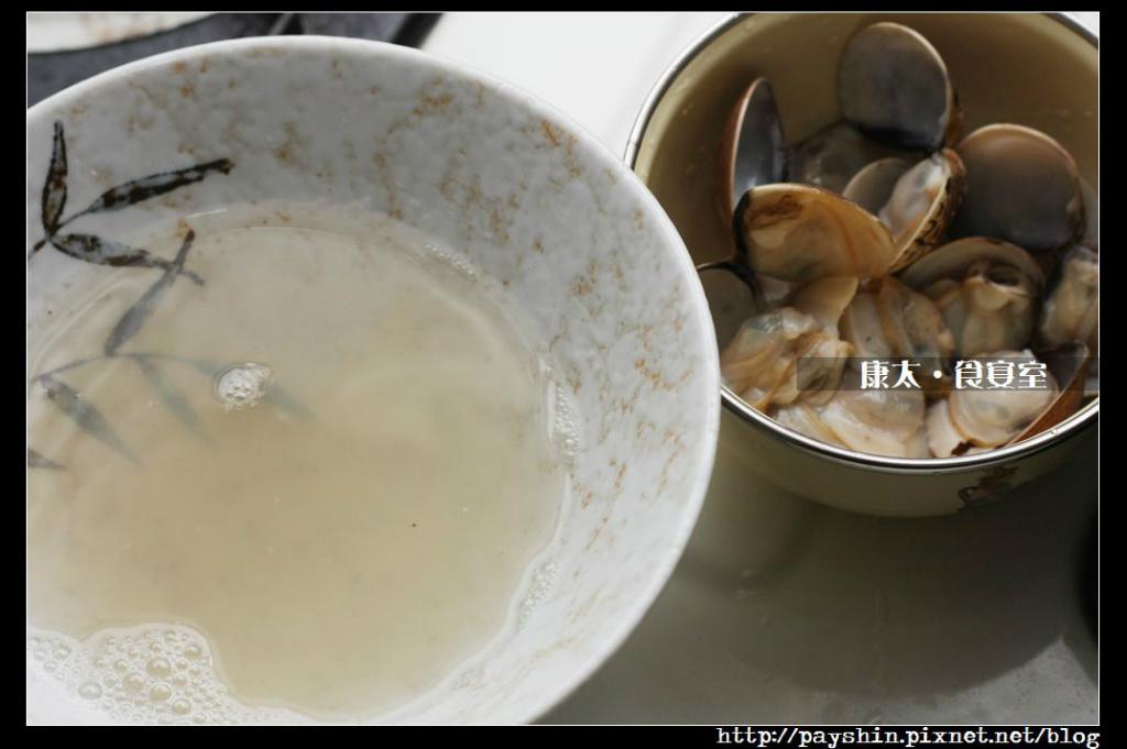 【北海道直送水产】帝王蟹脚茶碗蒸的加工步骤