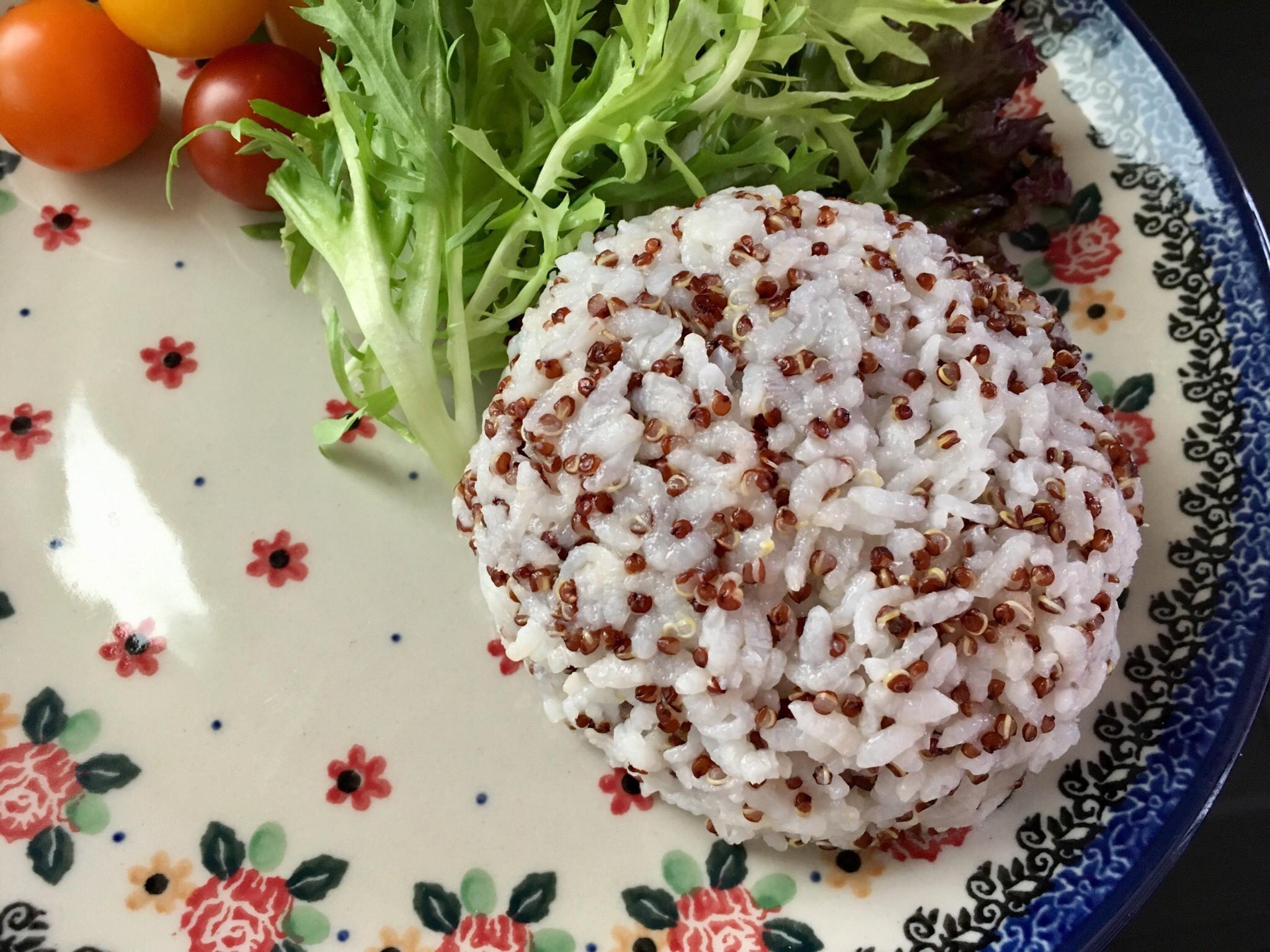 洋葱牛肉咖喱.红藜麦饭.彩色蕃茄生菜沙拉的加工步骤