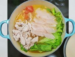 黄金泡菜豆腐锅