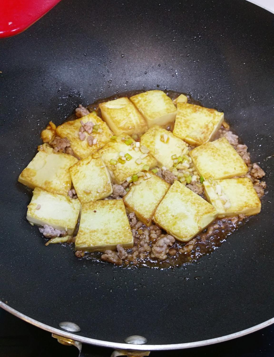 好吃便当菜~酱烧鸡蛋豆腐的加工步骤