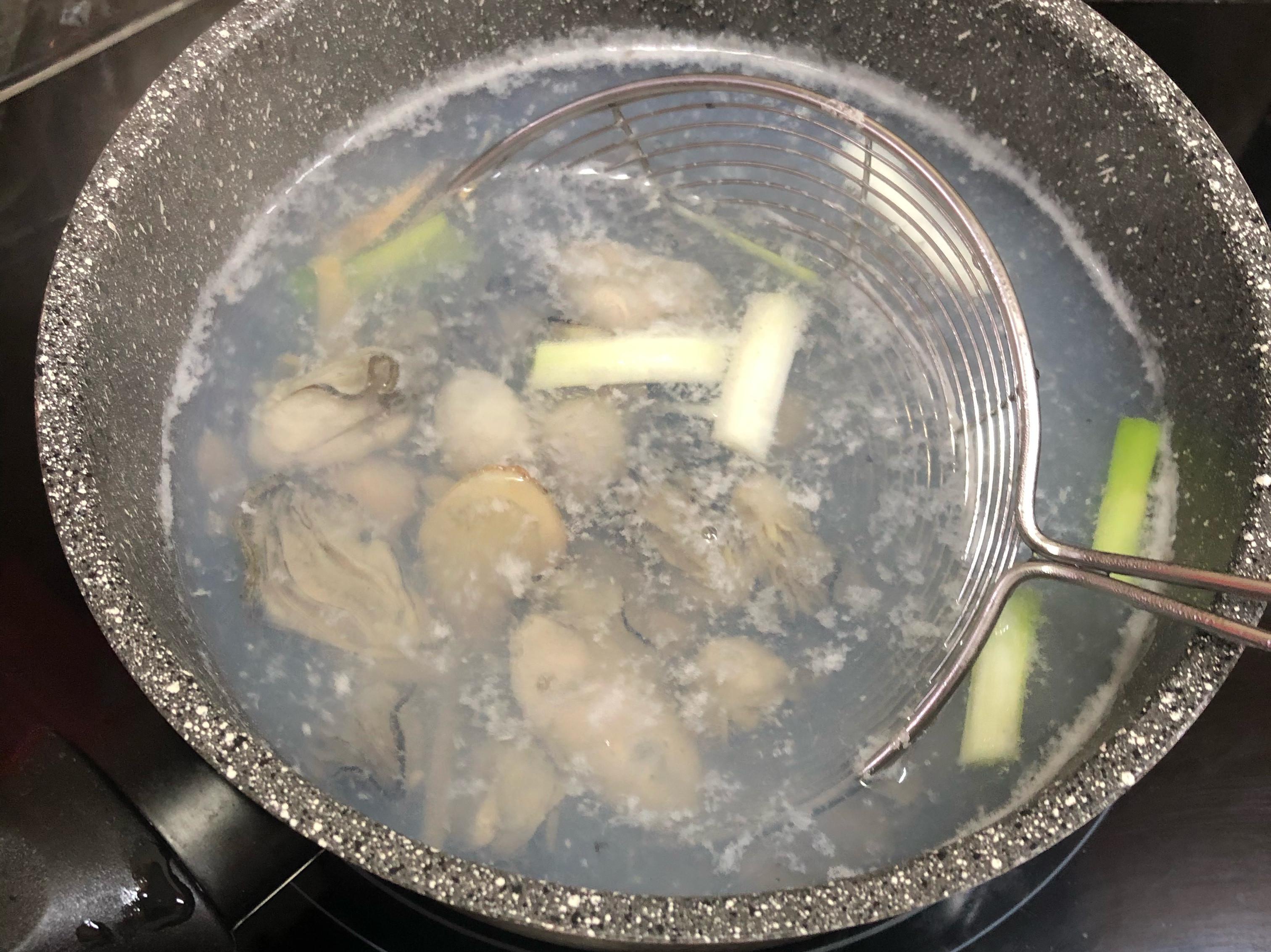 豆豉蚵仔豆腐的加工步骤