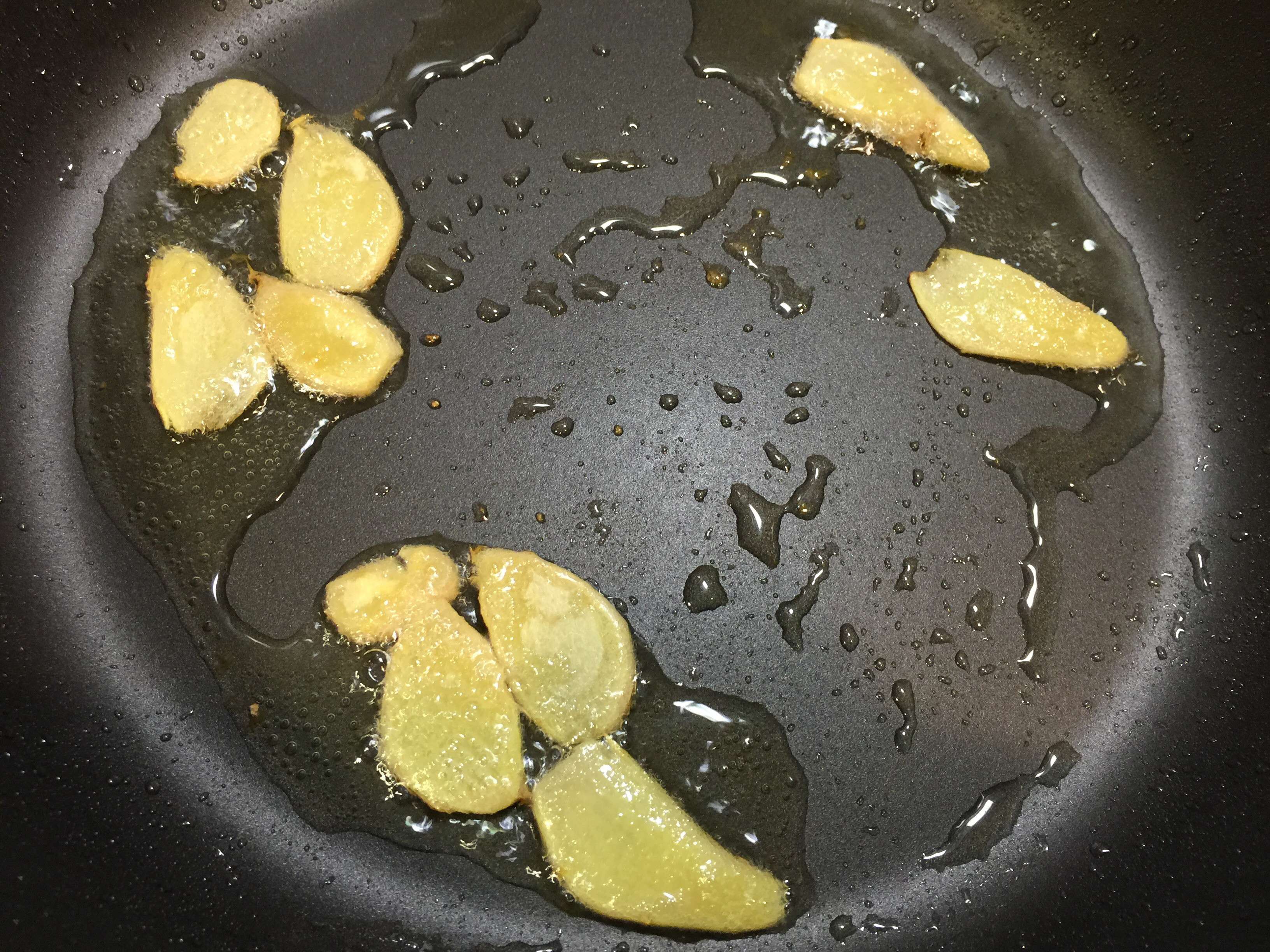 麻油鸡丼饭的加工步骤