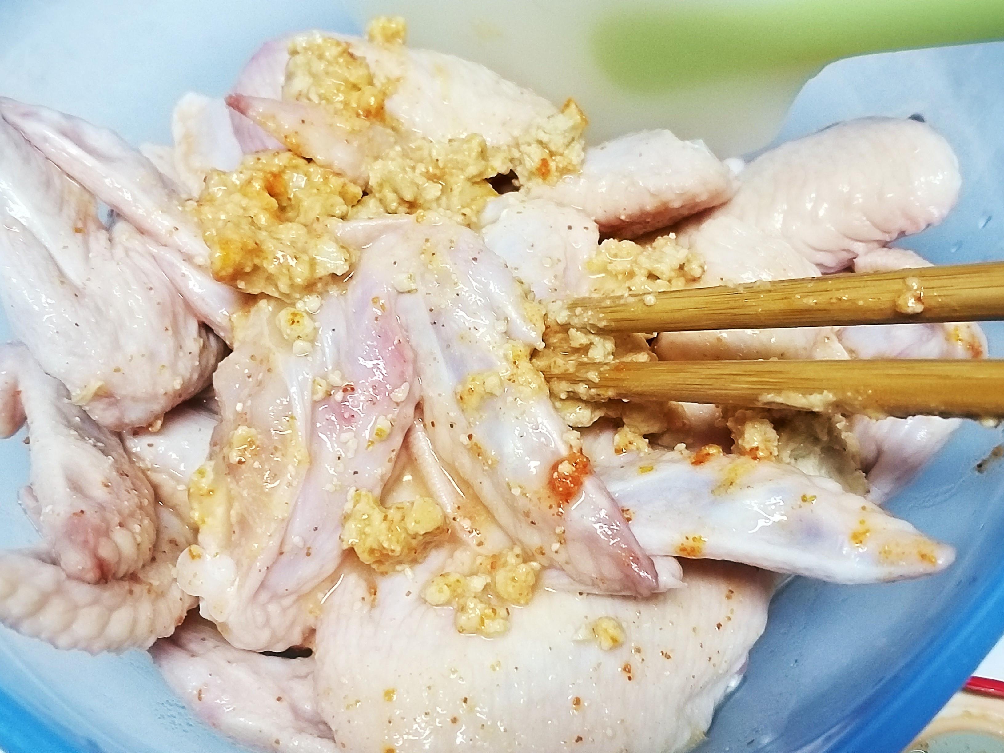 [香辣豆腐乳烧鸡翅] 下饭家常菜的加工步骤