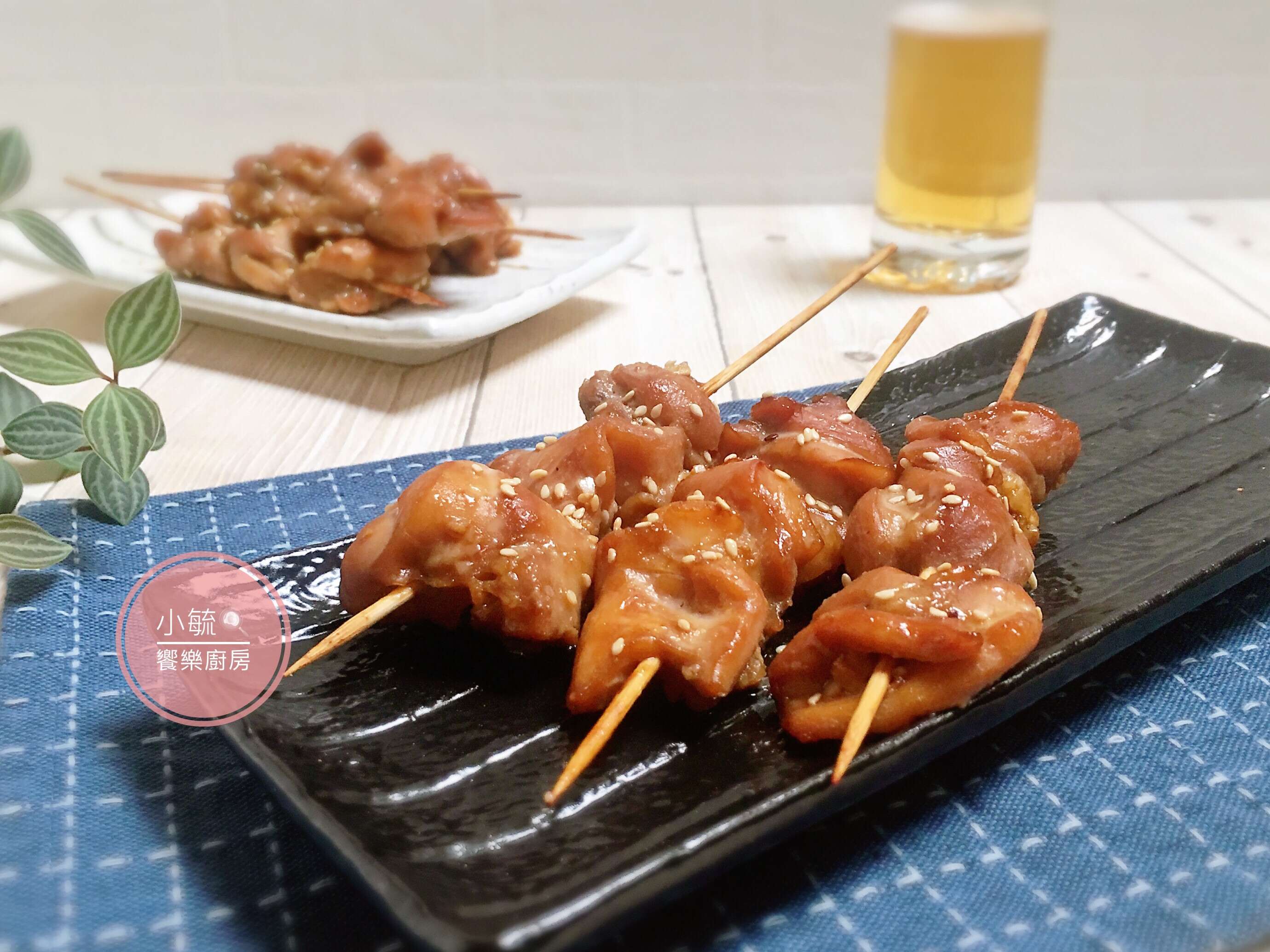 香烤味噌鸡肉串。烤箱料理的加工步骤