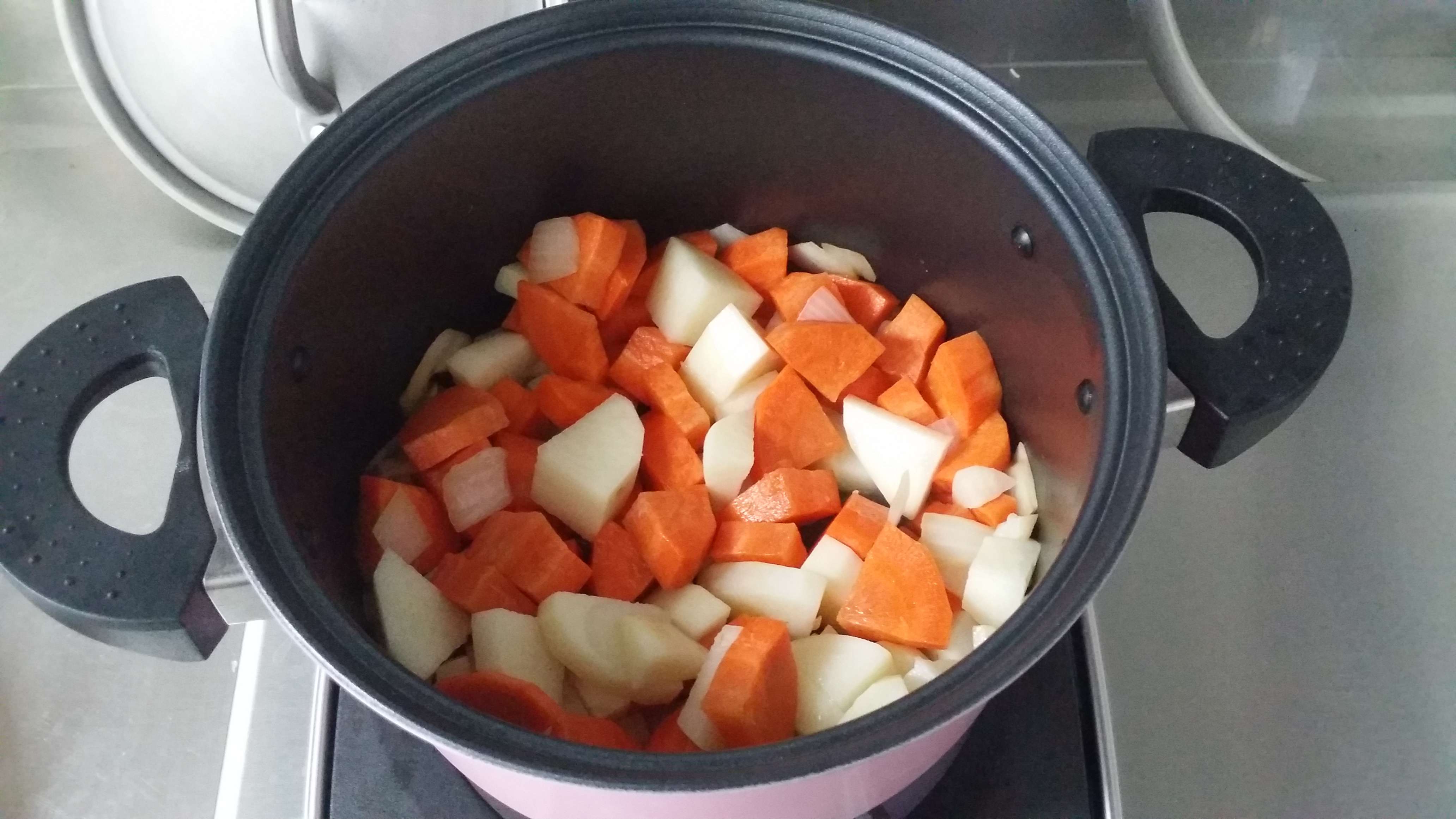 鸡肉咖喱饭的加工步骤