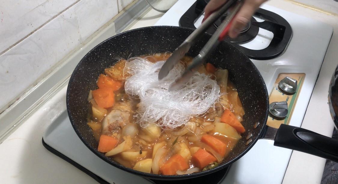 韩式安东炖鸡(안동찜닭)的加工步骤