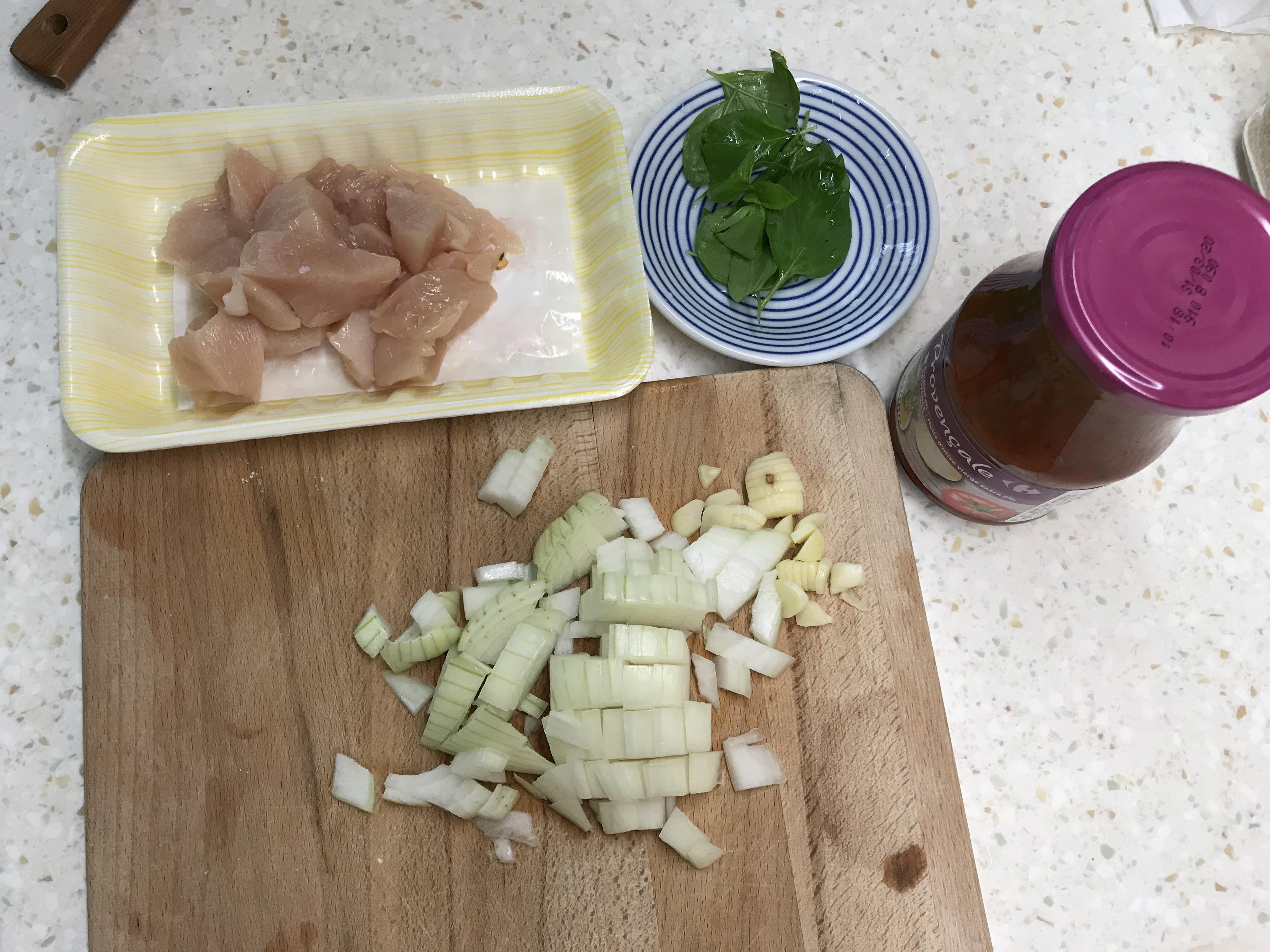 茄汁鸡肉披萨饺＿平底锅快速版的加工步骤