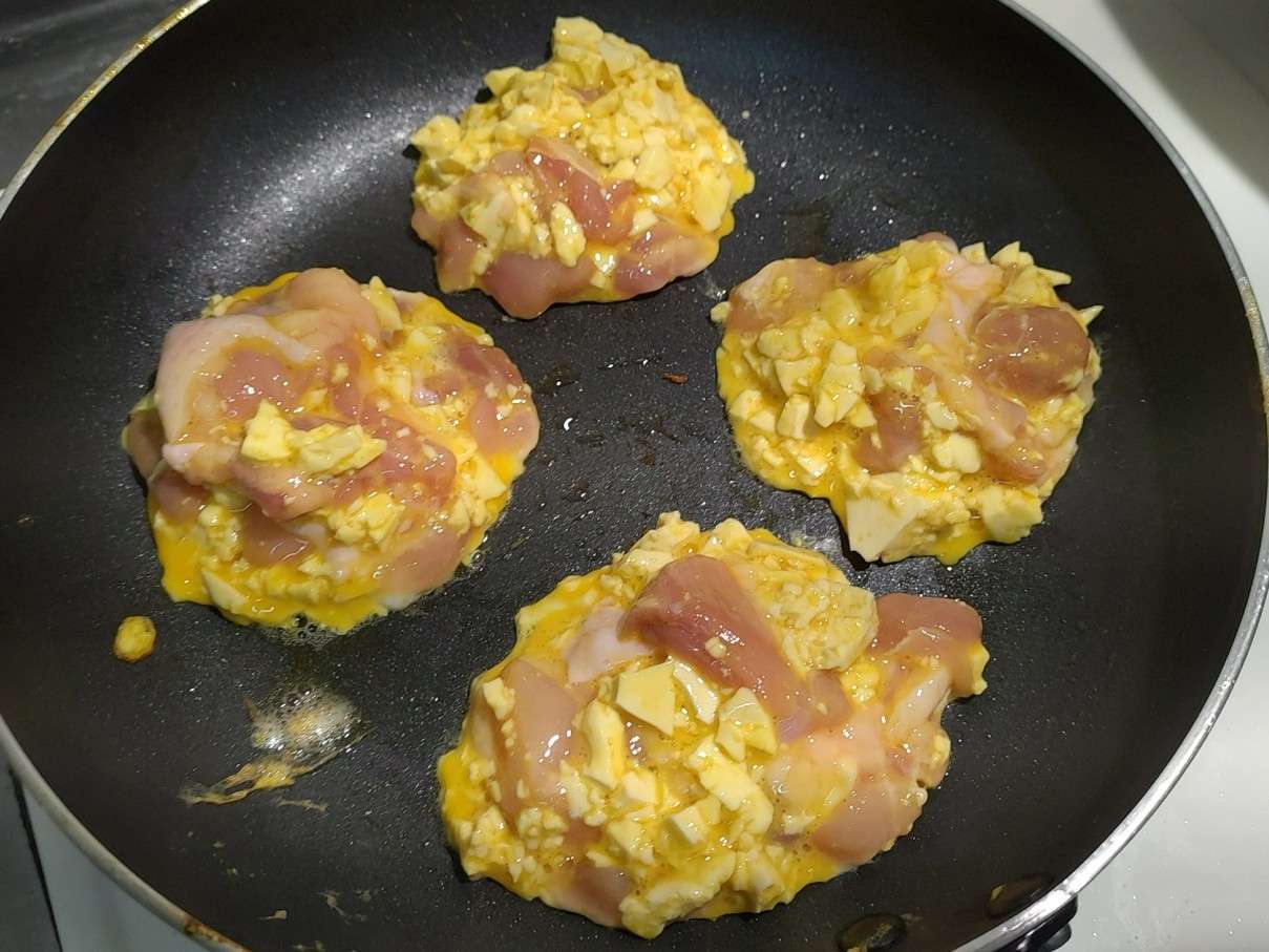 【健康吃饱饱】紫地瓜鸡肉豆腐煎饼早午餐的加工步骤