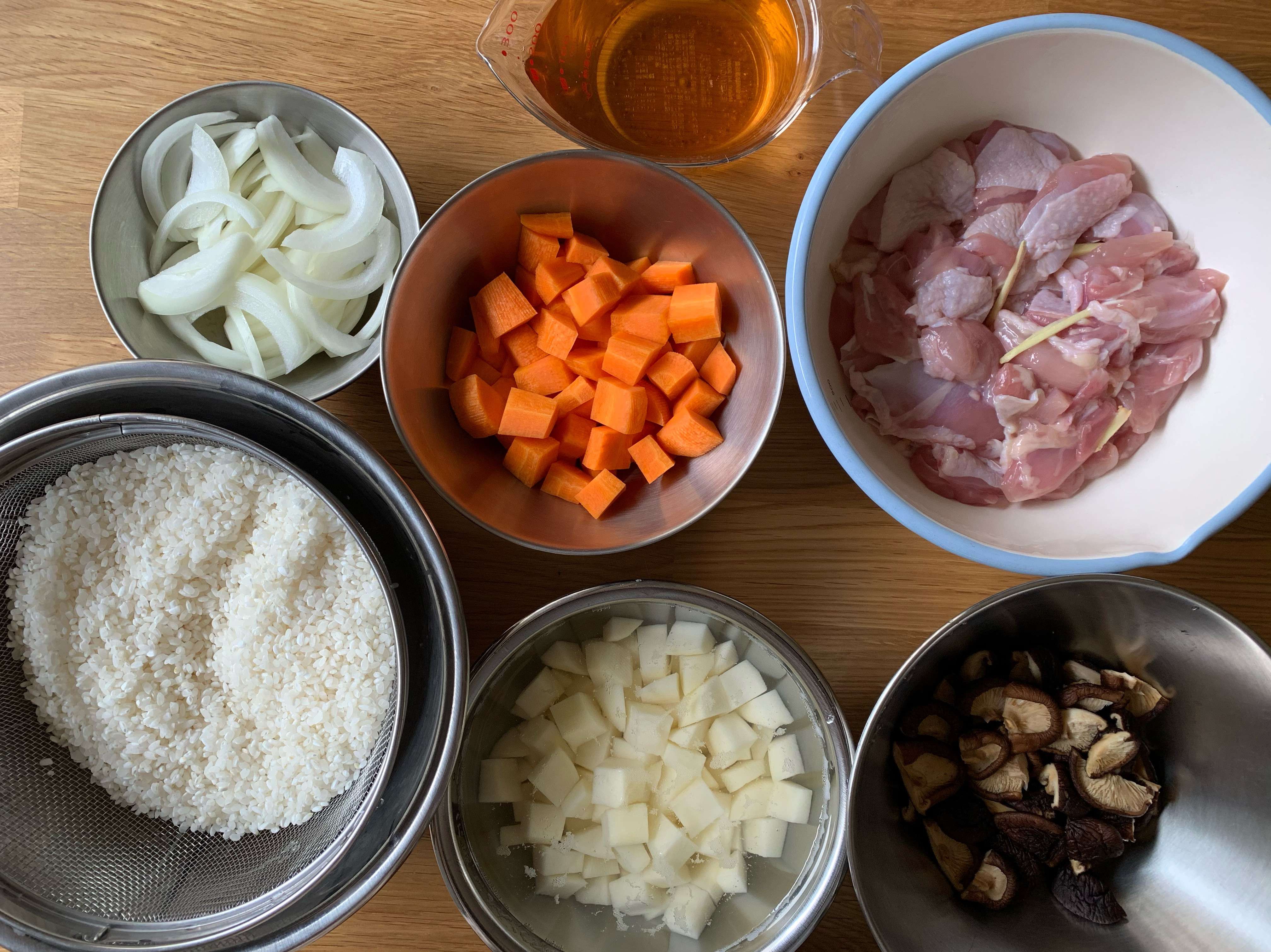 香菇鸡肉炊饭(一支锅子就搞定)的加工步骤