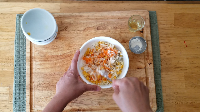 影音食谱: 鸡翅包饭/鸡腿包饭/呱呱包的加工步骤