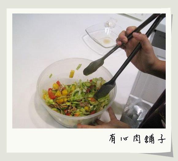 有心食谱：鸭菲力蔬果佐苹果醇沙拉的加工步骤