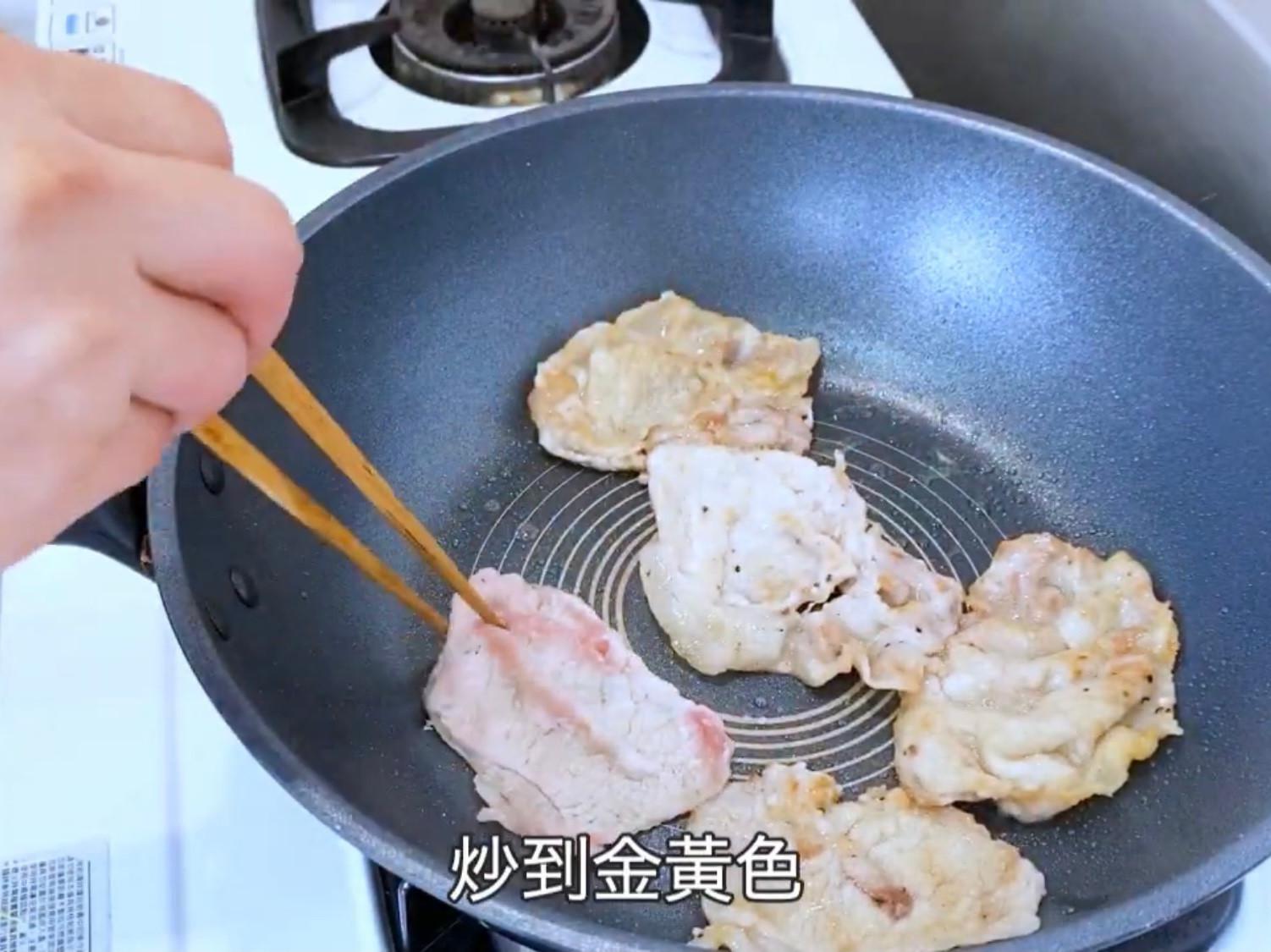 日式姜汁烧肉的加工步骤