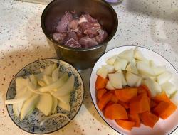 马铃薯炖猪肉🥔饭