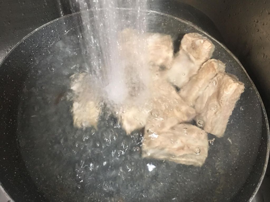 菜豆排骨咸粥的加工步骤