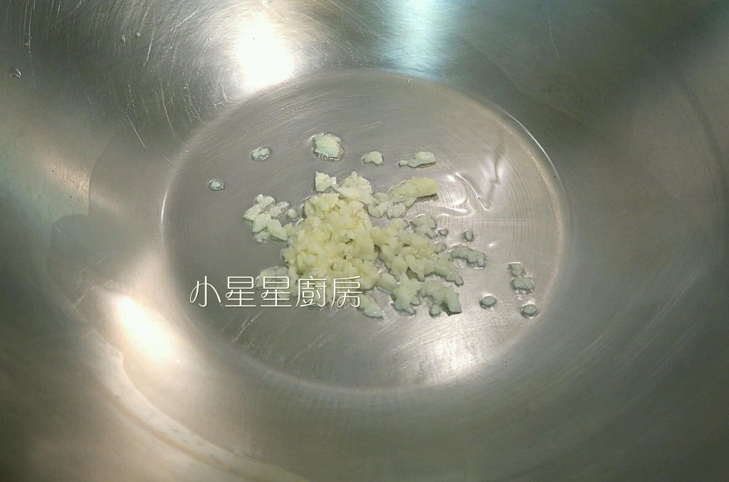 蒜香豆瓣长豆的加工步骤