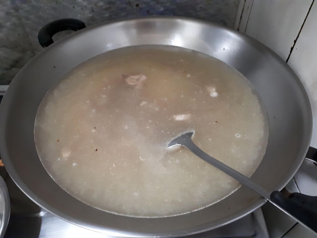 长豇(ㄐ一ㄤ)豆肉粥的加工步骤