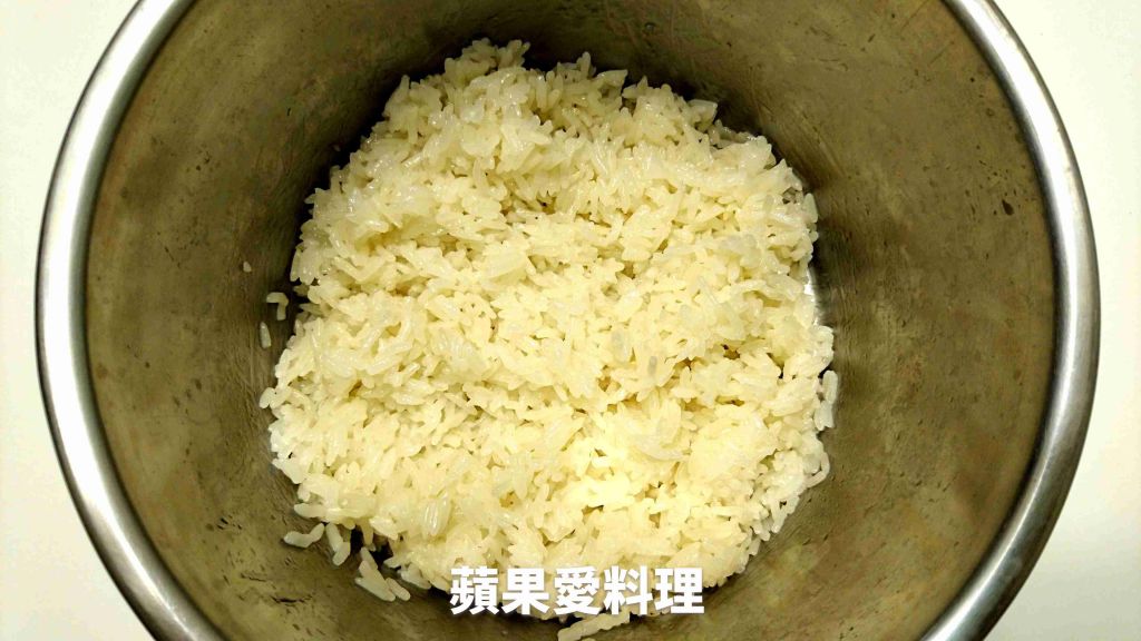 泰式芒果糯米饭（电锅版）的加工步骤