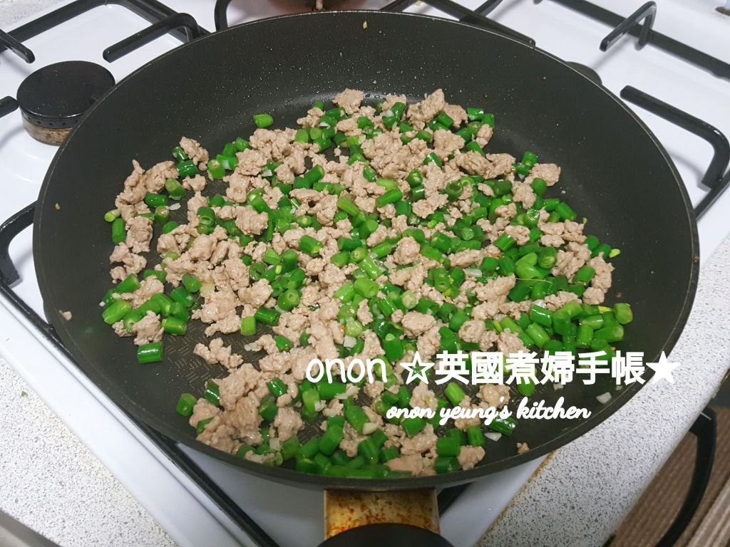 四季豆肉末炒蛋
家常菜💐简易料理的加工步骤