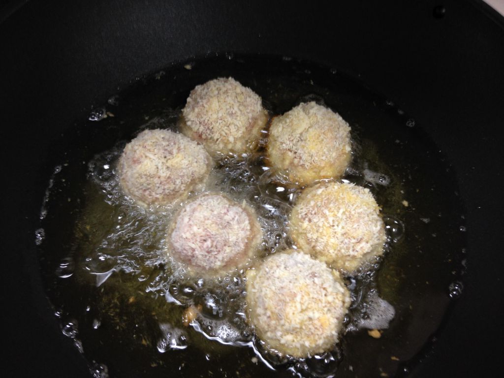 苏格兰蛋(scotch eggs)的加工步骤