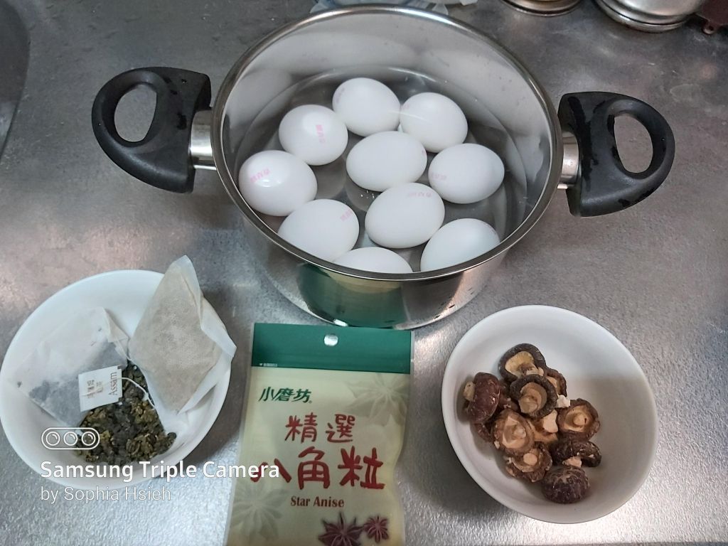 香菇茶叶蛋的加工步骤