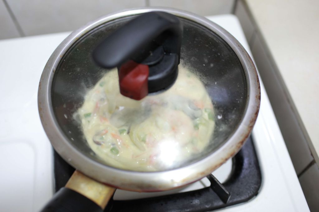 宝宝食谱【海鲜煎饼】的加工步骤