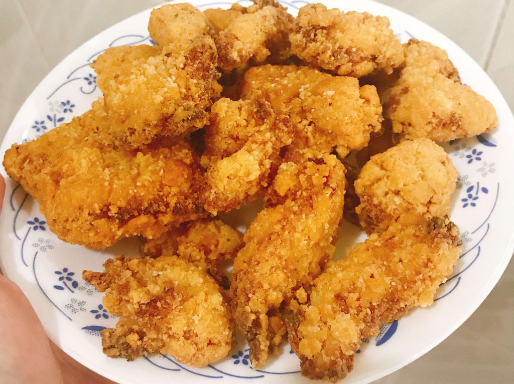 酥炸鳕鱼块佐莎莎酱的加工步骤