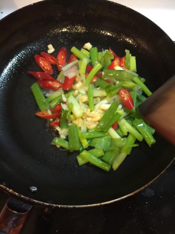 丁香花生，平日及过年的零食的加工步骤