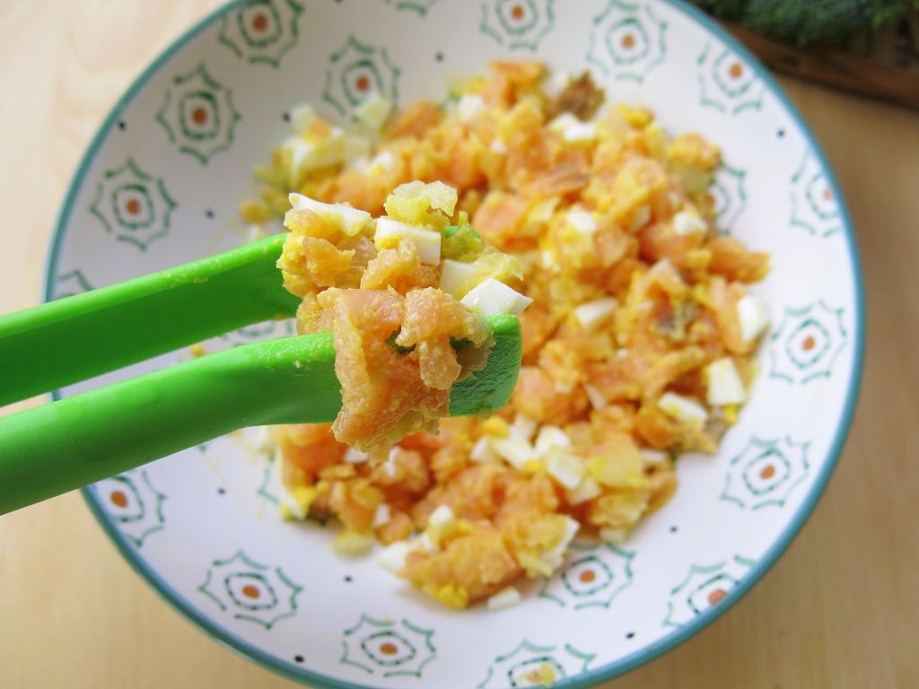 前菜-熏鲑鱼马铃薯饼的加工步骤