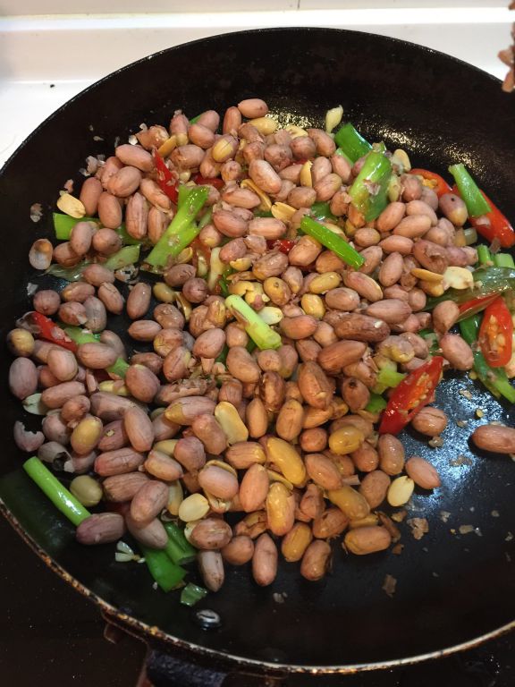 丁香花生，平日及过年的零食的加工步骤