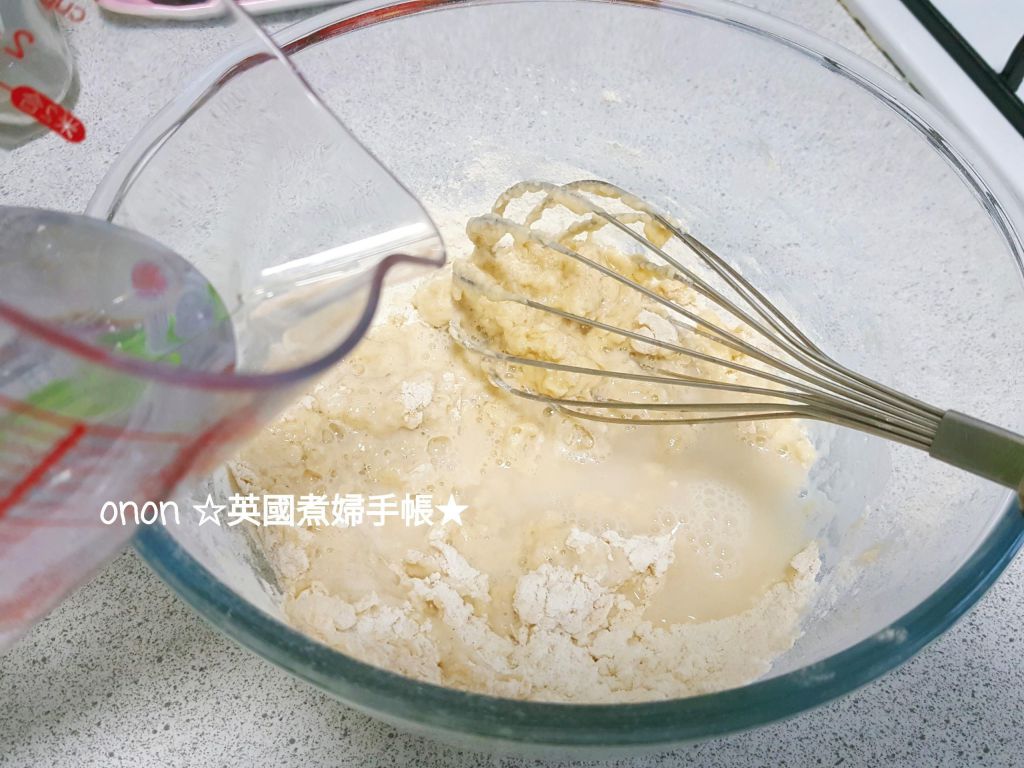 起司鲔鱼蛋饼🧀
元气满分。家常早餐的加工步骤