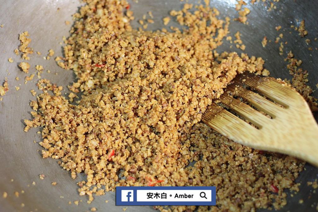 豆酥鳕鱼(影片)的加工步骤