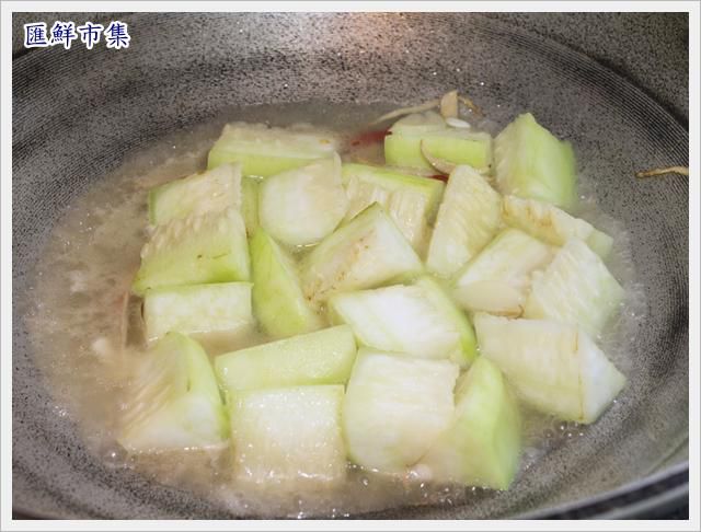 简单的美味料理~虾仁烩丝瓜的加工步骤