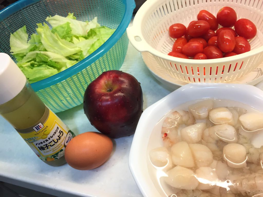 **低卡无脂食谱～苹果海鲜沙拉🍎的加工步骤