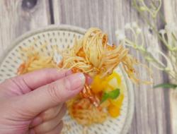 餐厅菜「面线虾」酥脆无比、好美味～