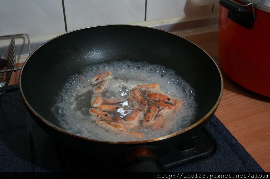 鲜虾镶豆腐的加工步骤