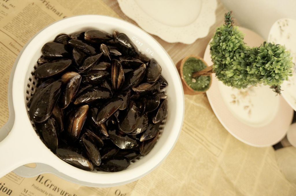 巴黎淡菜锅：Moule/Mussel的加工步骤