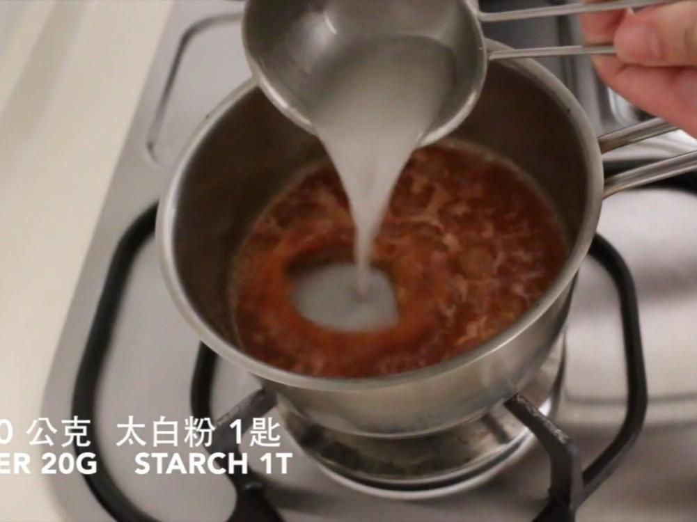 夜市美食-蚵仔煎的加工步骤