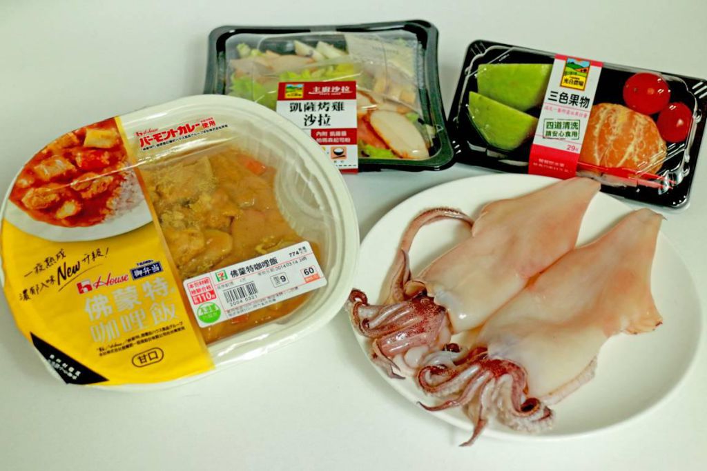 透抽咖哩镶饭【7-11佛蒙特咖哩饭】的加工步骤