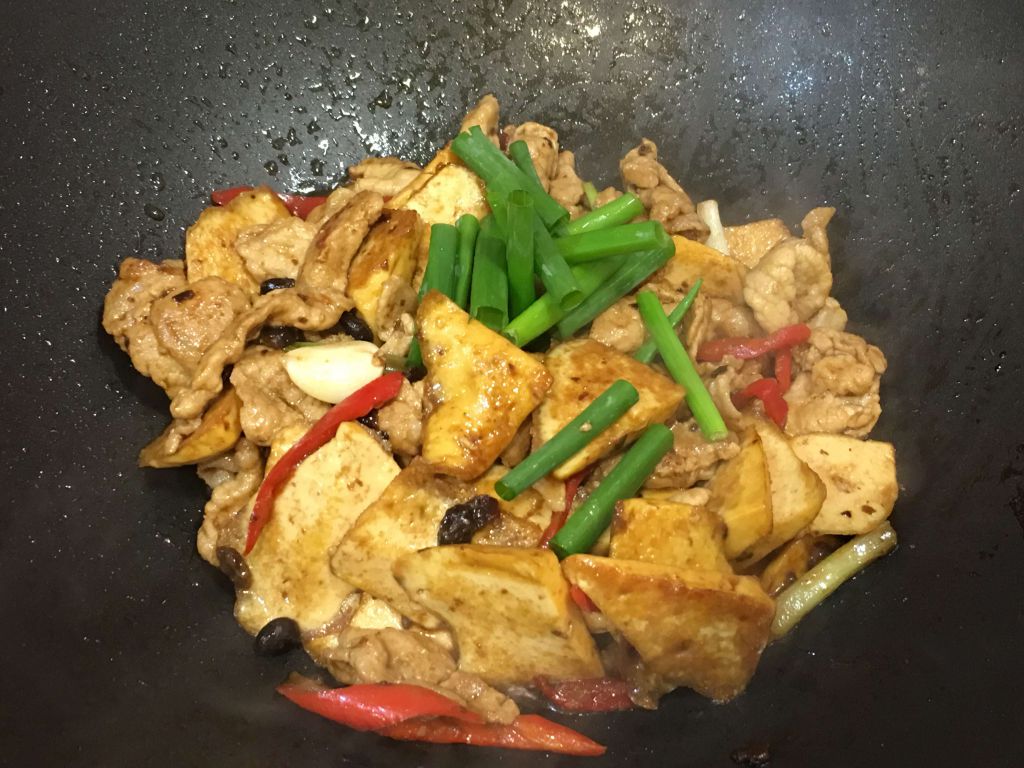 豆豉炒豆干肉片的加工步骤