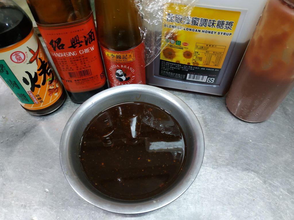 港式蜜汁叉烧的加工步骤