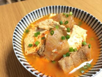 猪肉泡菜锅 돼지고기김치찌개的加工步骤