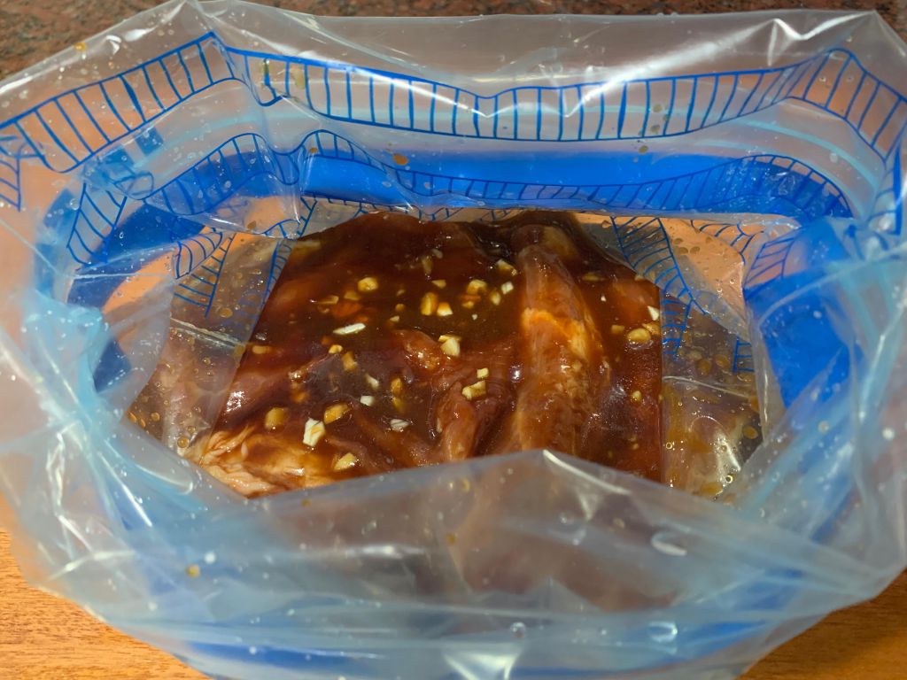 蜜汁叉烧饭（气炸锅料理）的加工步骤