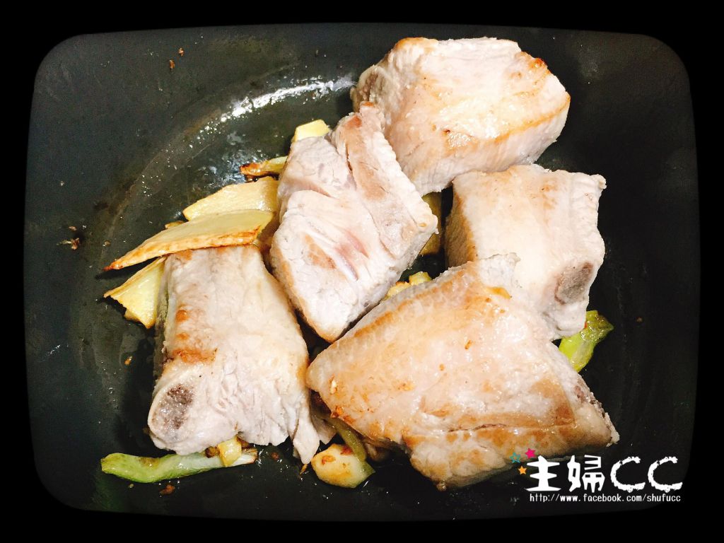 《一菜开饭》高丽菜冬瓜封排骨的加工步骤