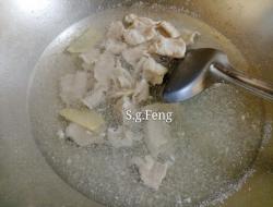 葱油酱拌黄瓜肉片